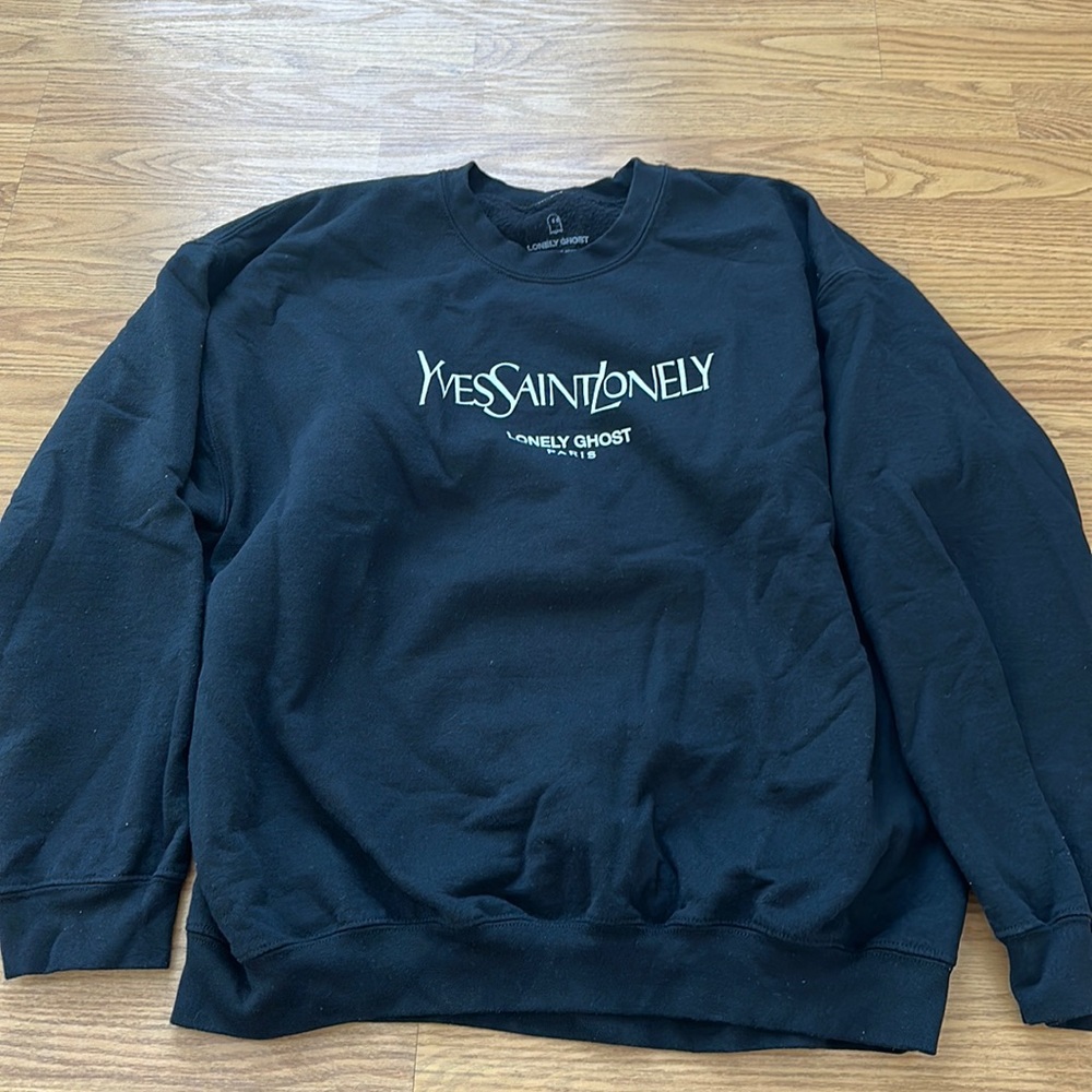 LONELY GHOST- Saint lonely. Size XL. Black and white. Worn twice
